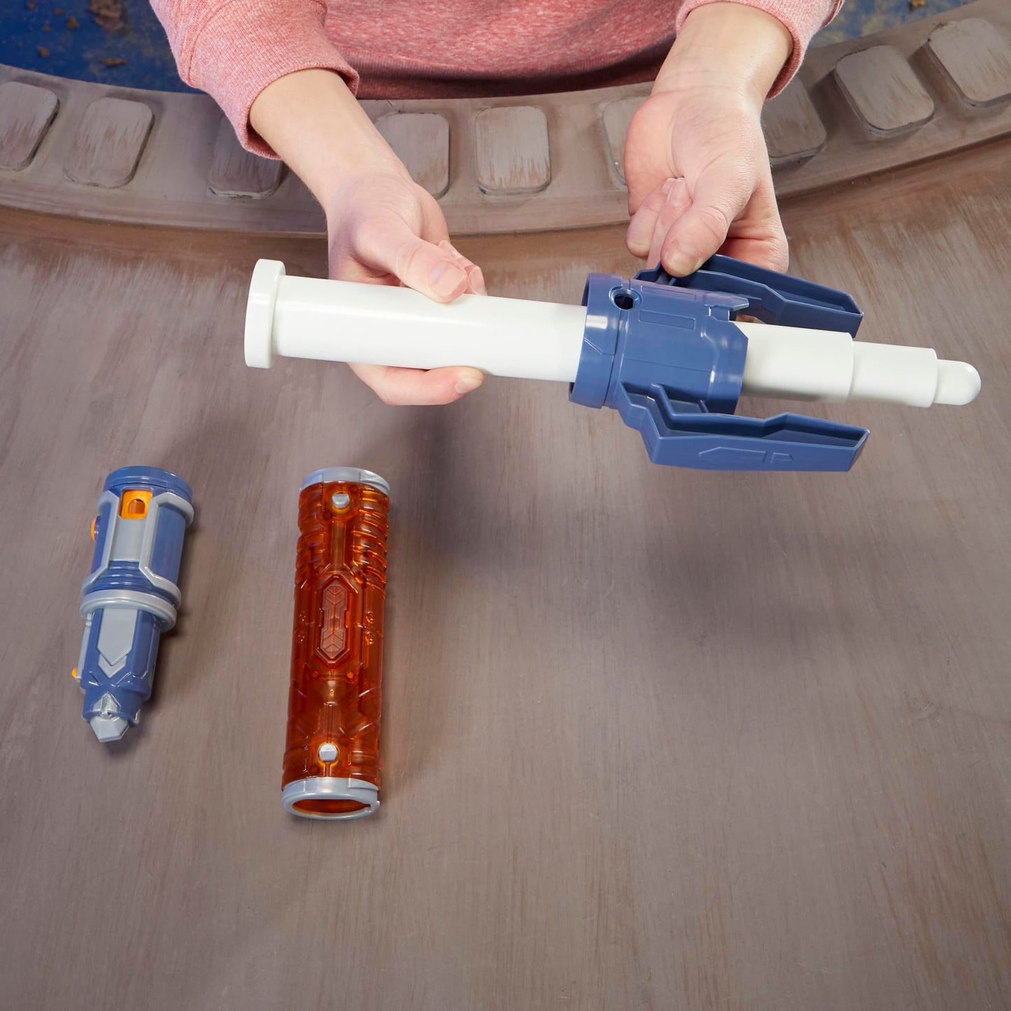 Star Wars Lightsaber Forge Kyber Core Ahsoka Tano, White Customizable Lightsaber